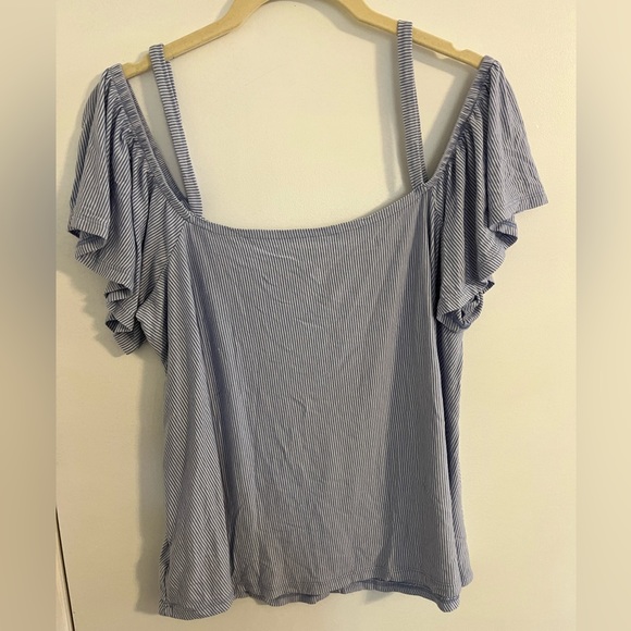 American Eagle Button Up Cold Shoulder Shirt - Picture 2 of 3